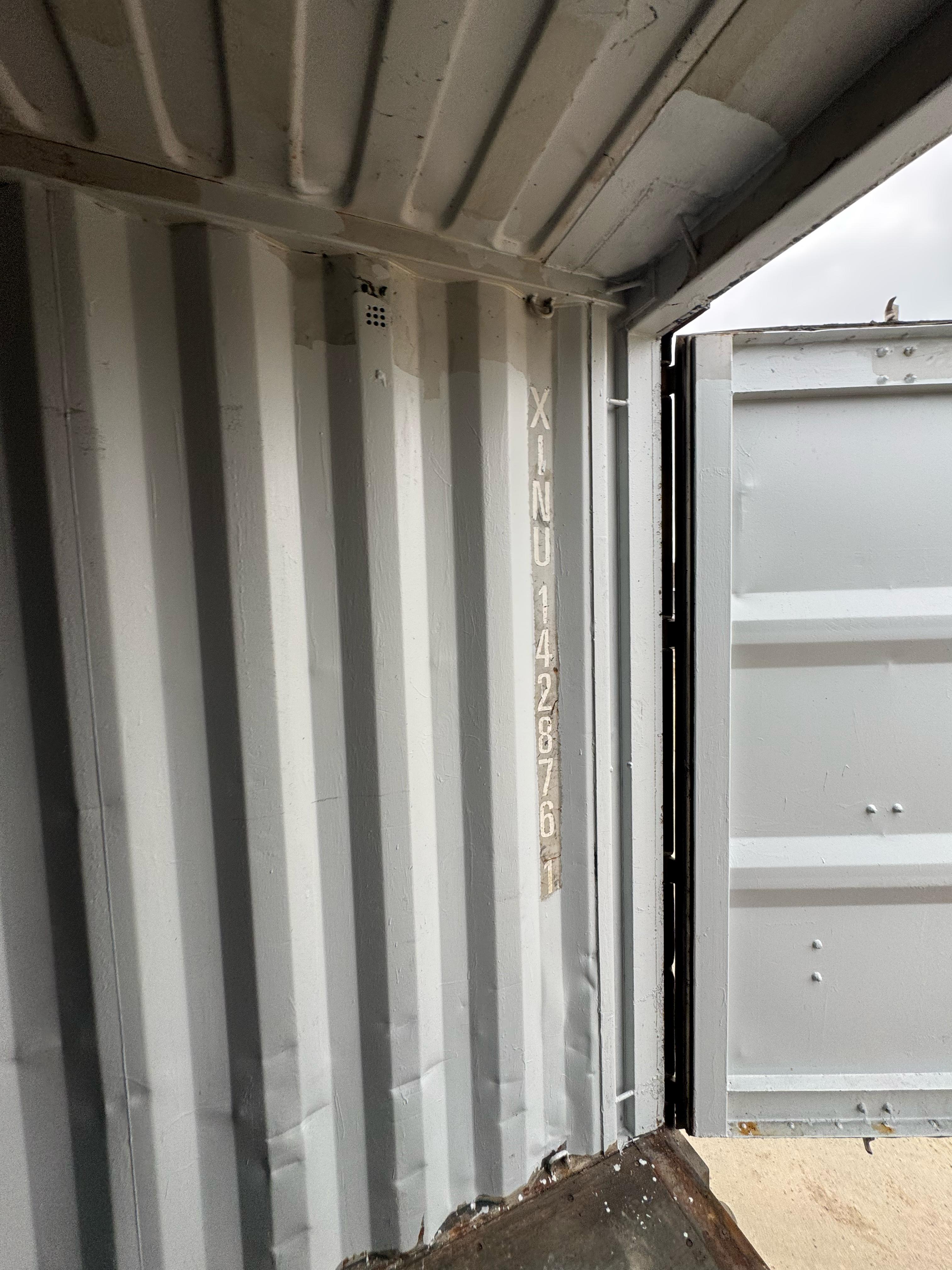 Морской контейнер XINU1428761